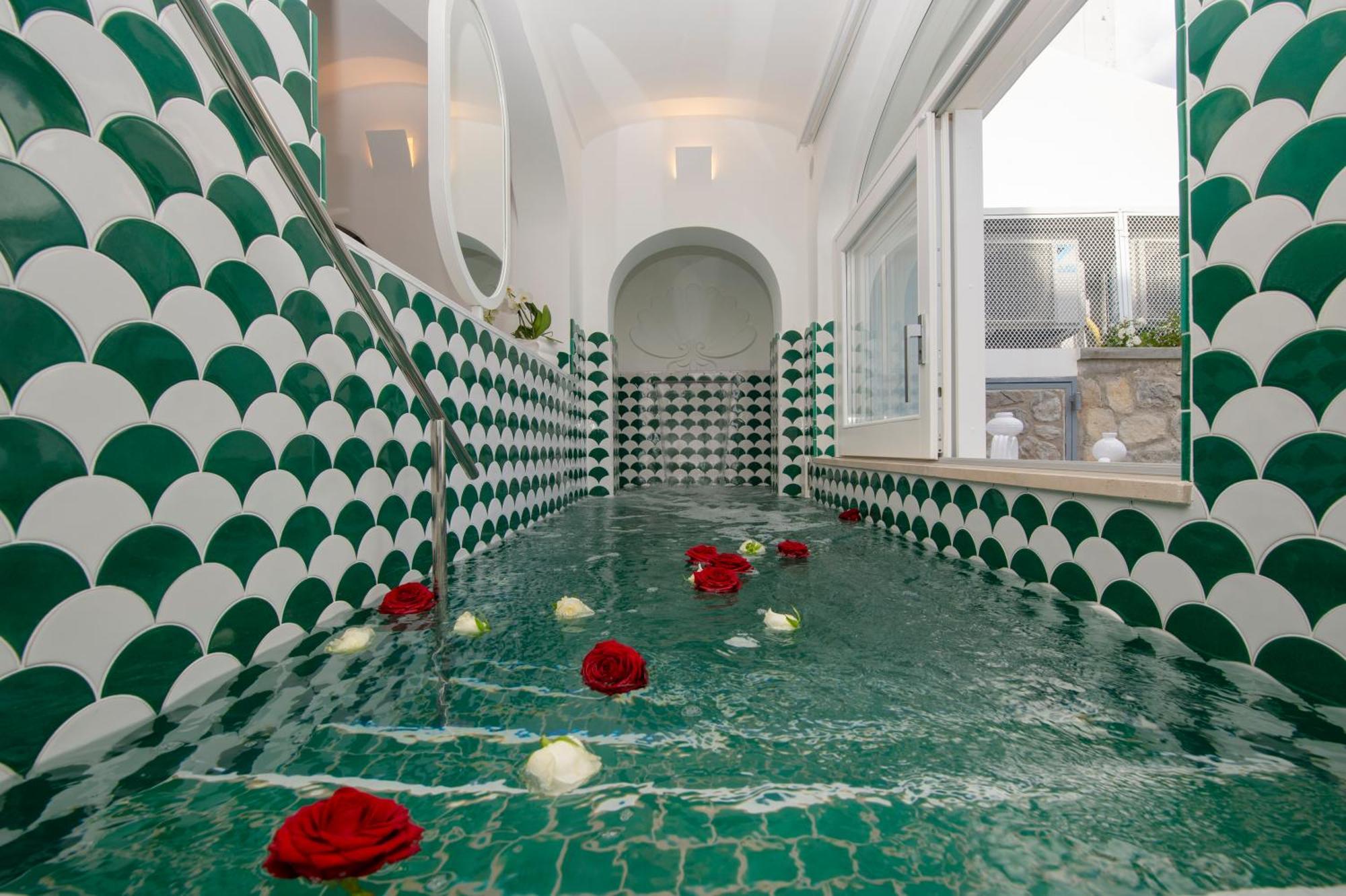 Villa Francesco Luxury Suites Positano Eksteriør bilde